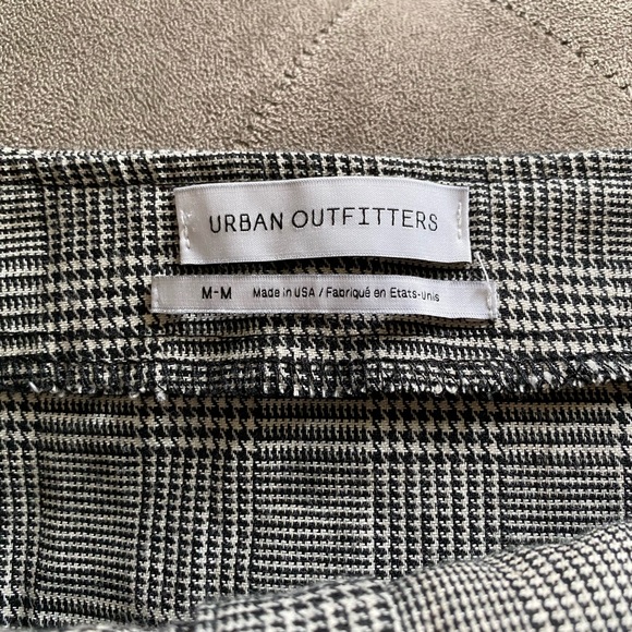 Urban Outfitters Plaid Miniskirt - Picture 4 of 5